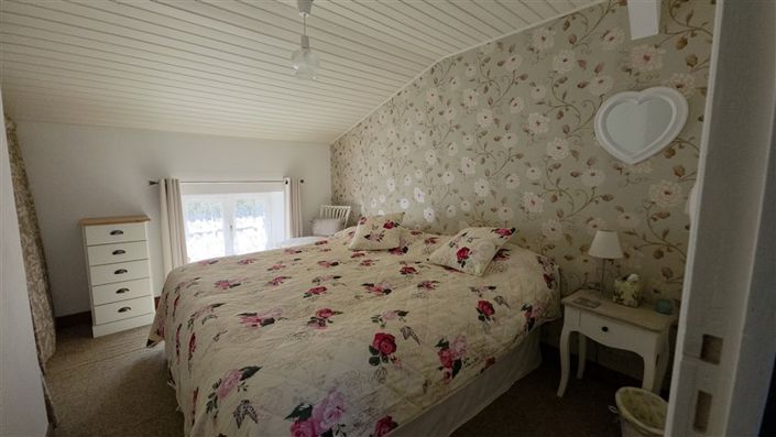 Image No.14-2 Bed House for sale