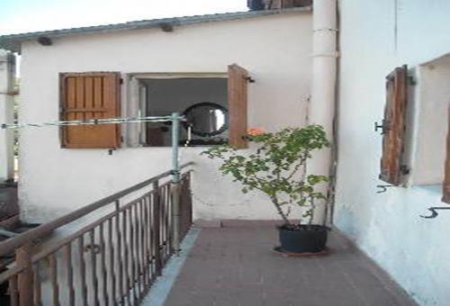 Image No.9-3 Bed Semi-Detached for sale