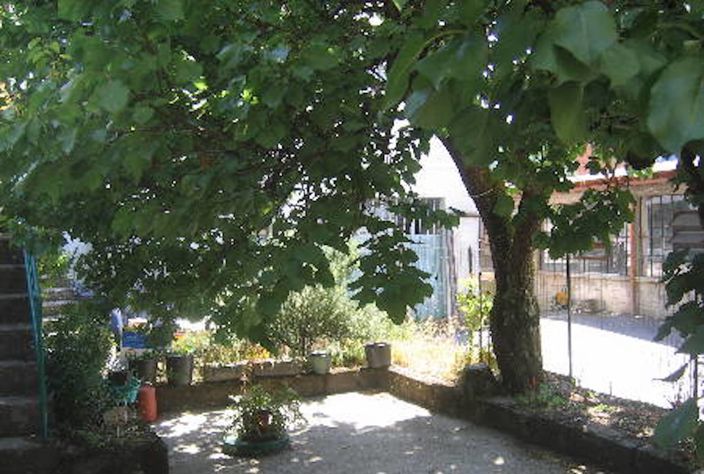 Image No.10-2 Bed Semi-Detached for sale