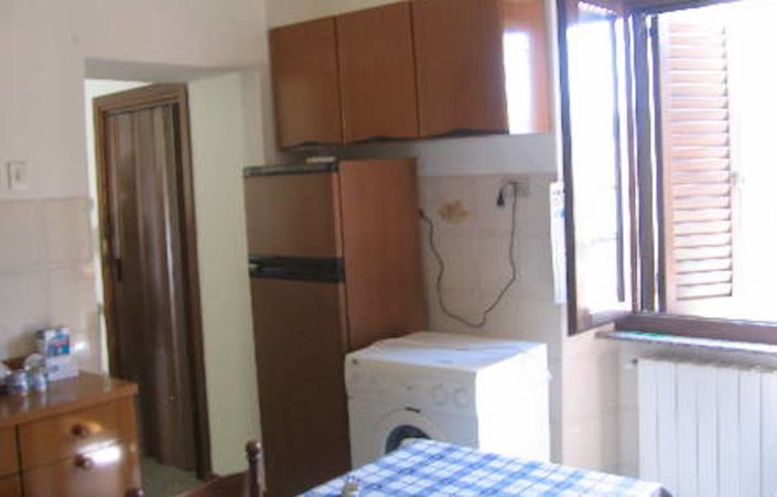 Image No.5-2 Bed Semi-Detached for sale