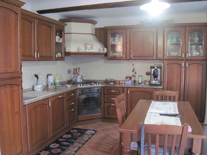 Image No.3-3 Bed Property for sale