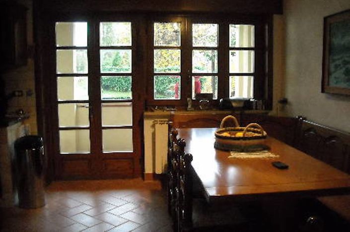 Image No.8-4 Bed House for sale