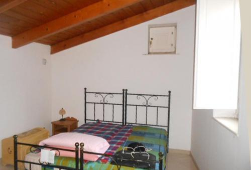 Image No.8-2 Bed Semi-Detached for sale