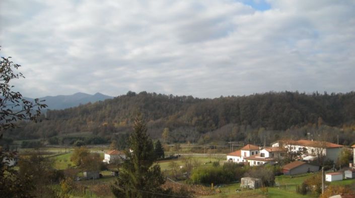 Image No.10-5 Bed Property for sale