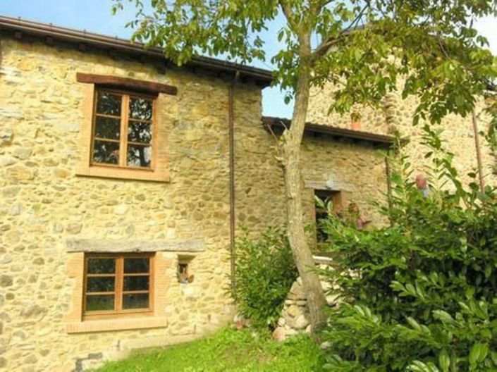 Image No.2-5 Bed Property for sale