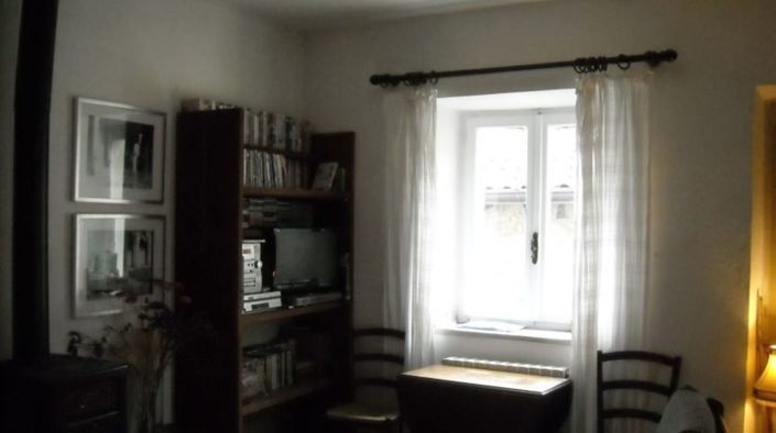 Image No.9-5 Bed Property for sale