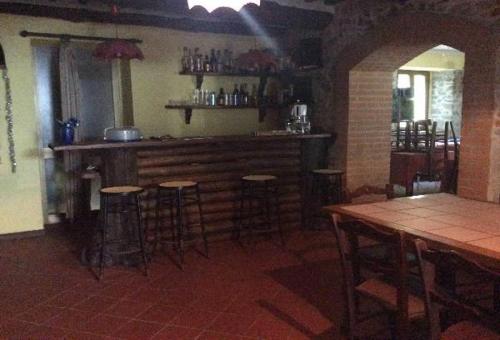 Image No.3-7 Bed Property for sale