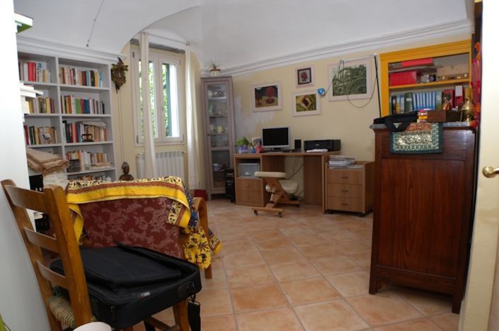 Image No.4-3 Bed Apartment for sale