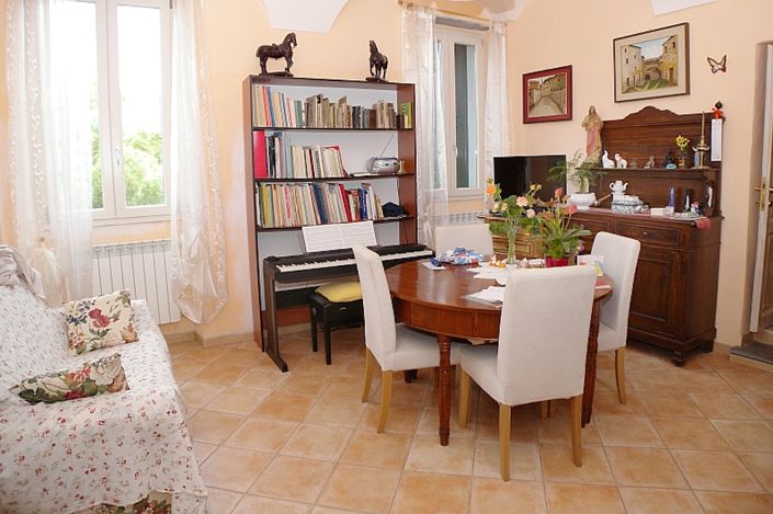 Image No.7-3 Bed Apartment for sale