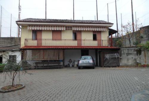 Image No.1-3 Bed Property for sale