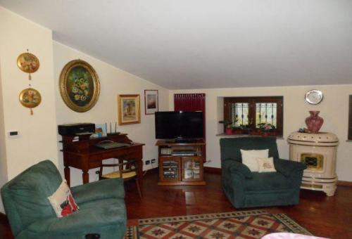 Image No.3-3 Bed Property for sale