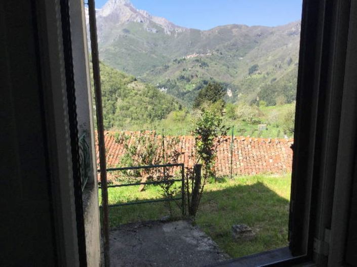 Image No.9-3 Bed Property for sale