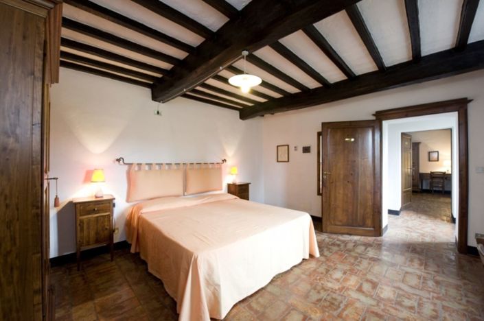 Image No.4-12 Bed Villa for sale