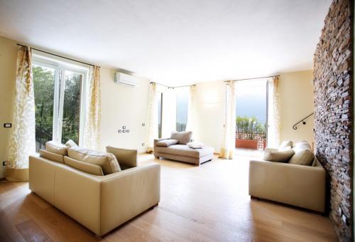 Image No.6-3 Bed Villa for sale