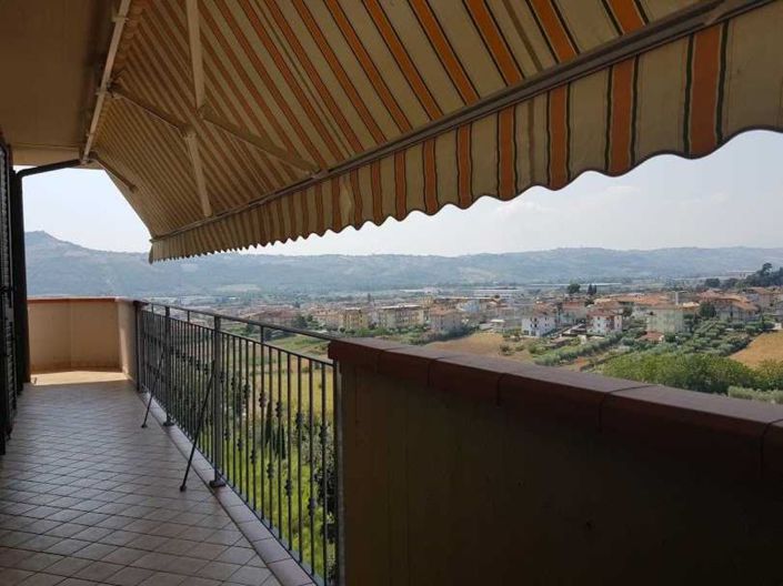 Image No.10-3 Bed Apartment for sale