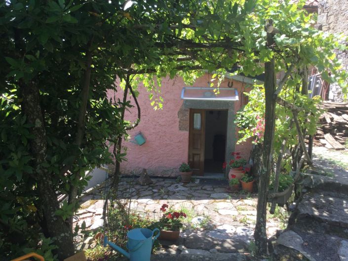 Image No.2-1 Bed Semi-Detached for sale