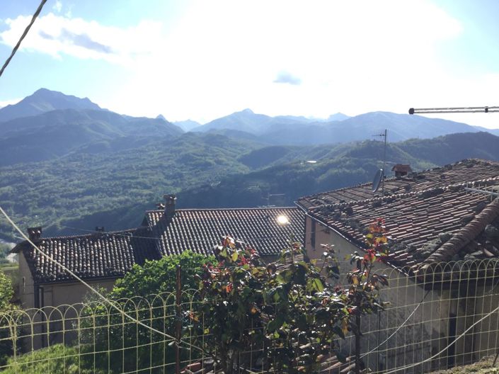 Image No.4-2 Bed Semi-Detached for sale