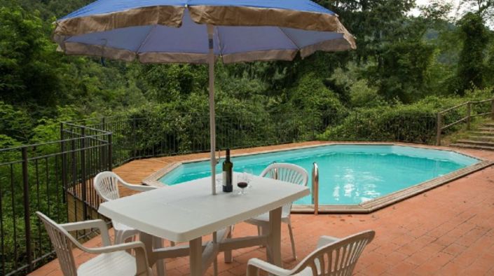 Image No.10-4 Bed Property for sale