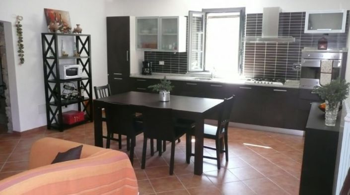 Image No.7-4 Bed Property for sale