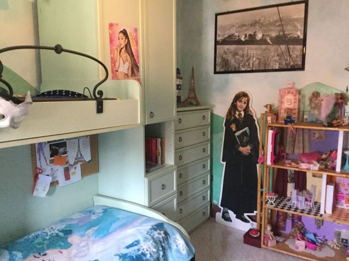 Image No.9-4 Bed Property for sale