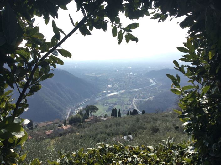 Image No.4-4 Bed Property for sale