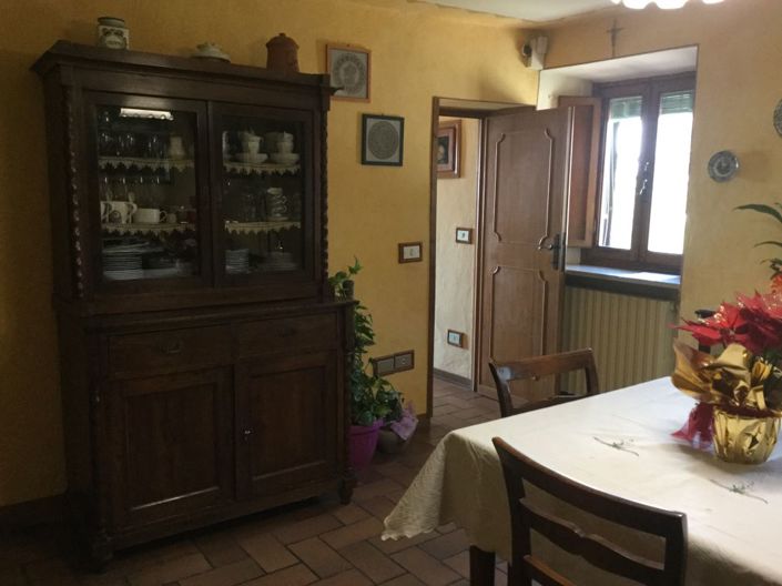 Image No.6-4 Bed Property for sale