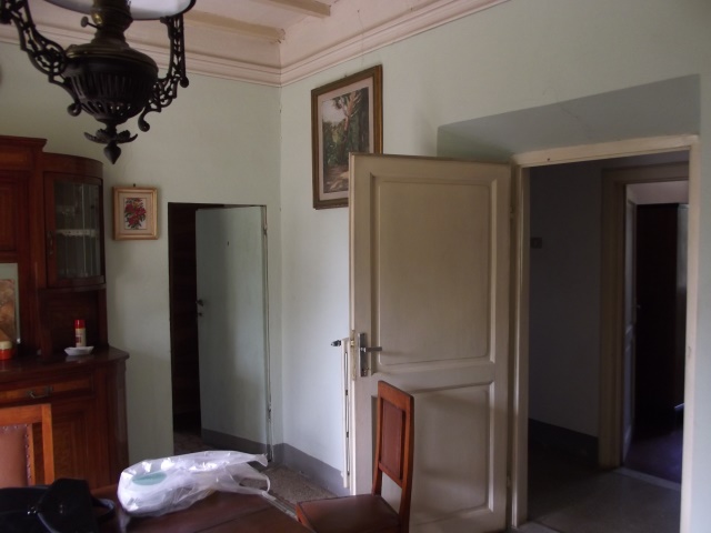 Image No.19-5 Bed Property for sale