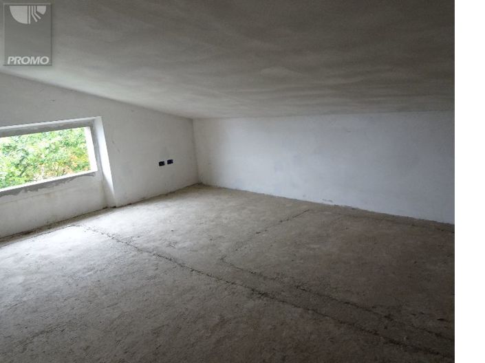 Image No.7-2 Bed Property for sale