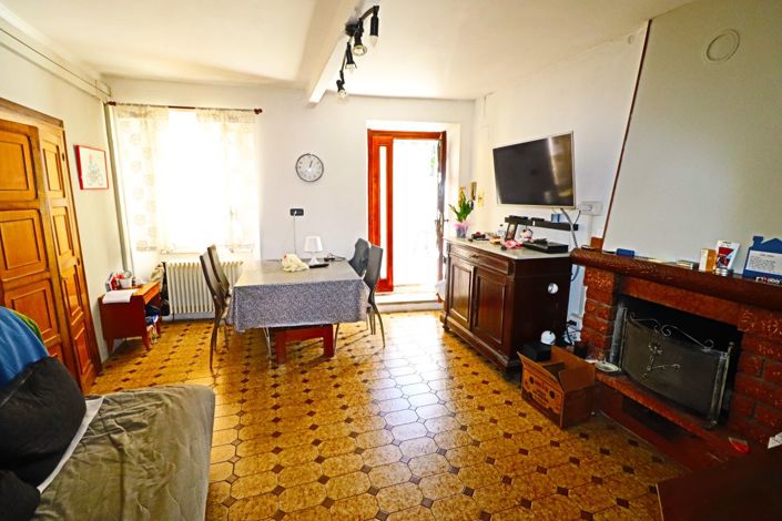 Image No.4-4 Bed Property for sale