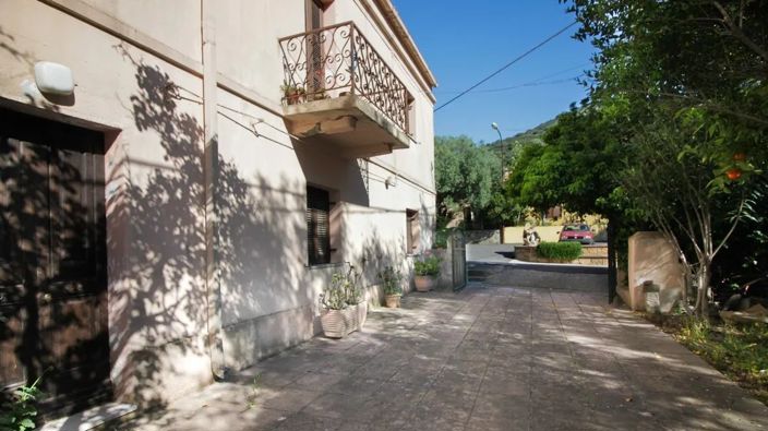 Image No.3-3 Bed Semi-Detached for sale