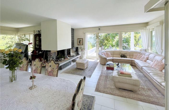 Image No.6-5 Bed Villa for sale