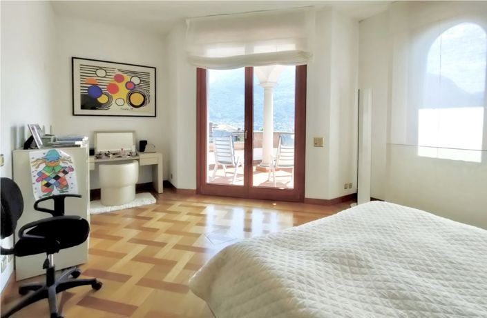 Image No.8-6 Bed Villa for sale