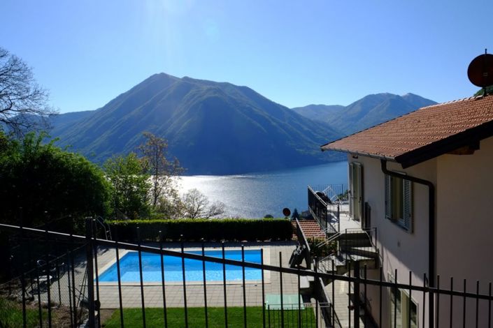 Image No.1-4 Bed Villa for sale