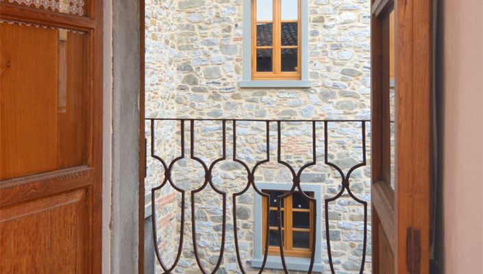 Image No.15-4 Bed House for sale