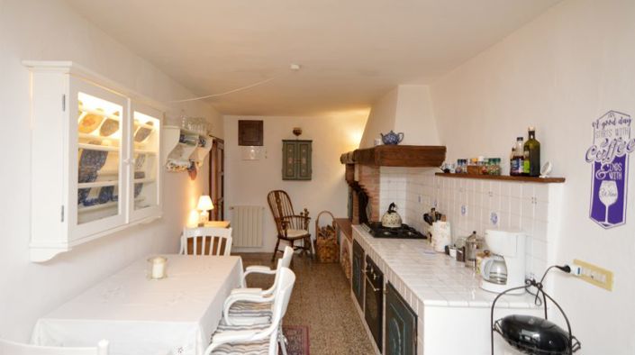 Image No.6-4 Bed House for sale