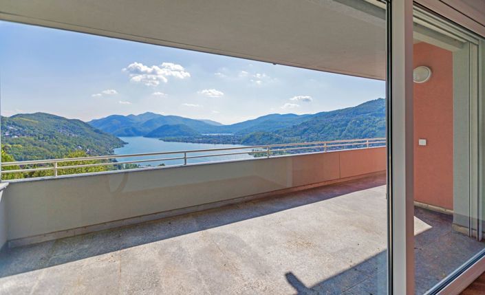 Image No.4-4 Bed Villa for sale