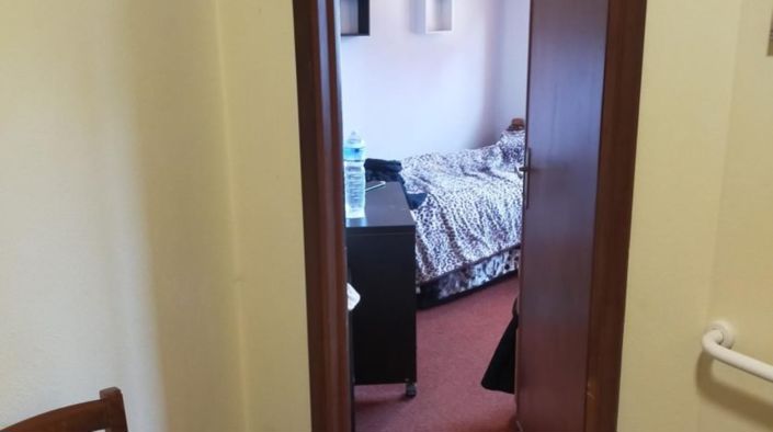 Image No.13-20 Bed Commercial for sale