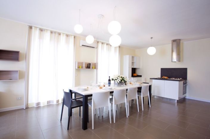 Image No.4-4 Bed Villa for sale