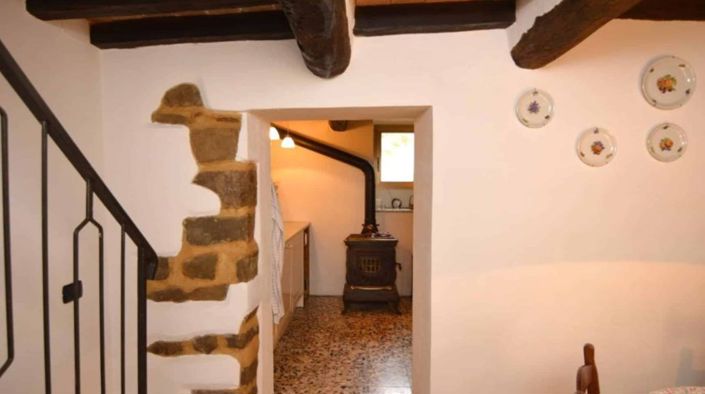 Image No.16-2 Bed Semi-Detached for sale