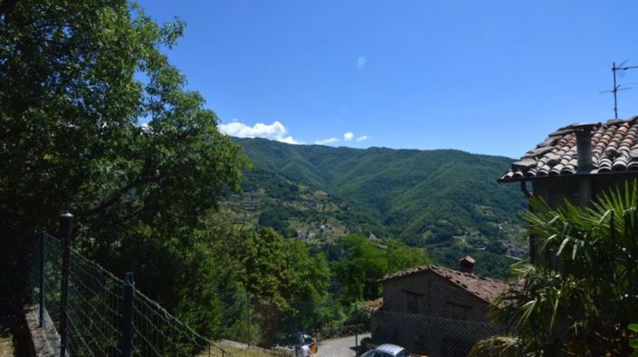 Image No.20-2 Bed Semi-Detached for sale