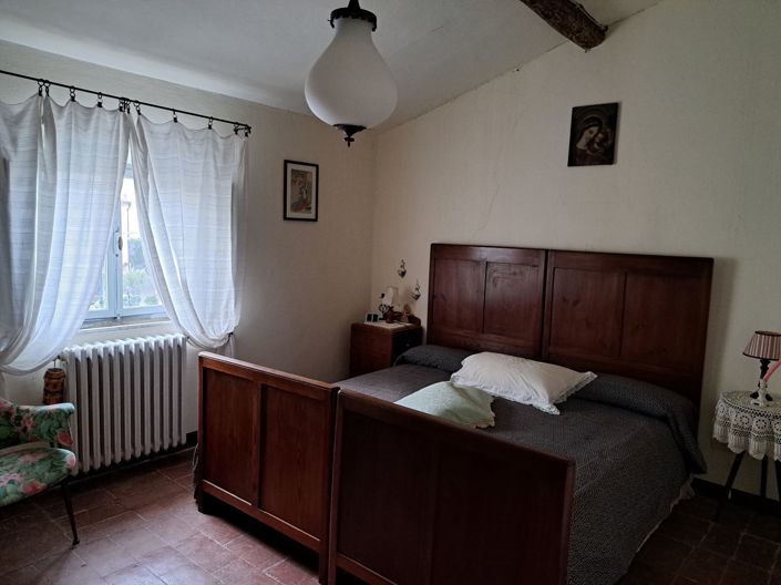 Image No.11-5 Bed House for sale