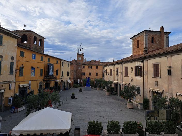 Image No.17-5 Bed House for sale