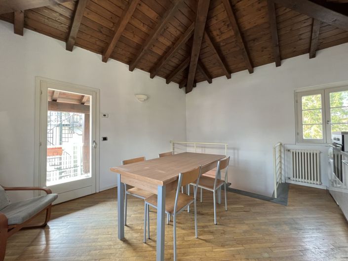 Image No.6-1 Bed House for sale