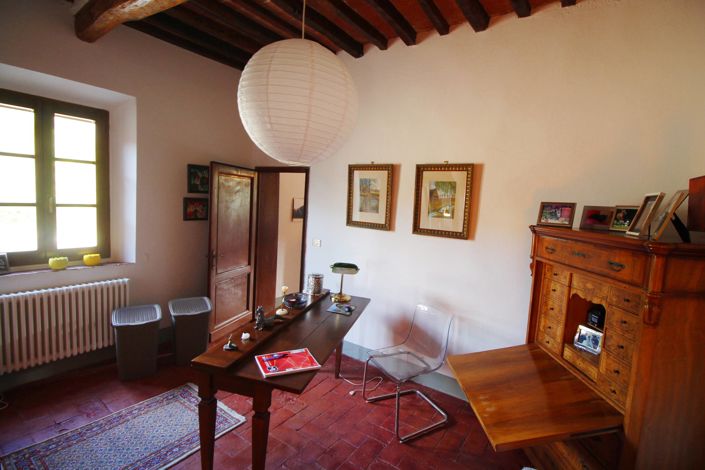 Image No.6-4 Bed House for sale