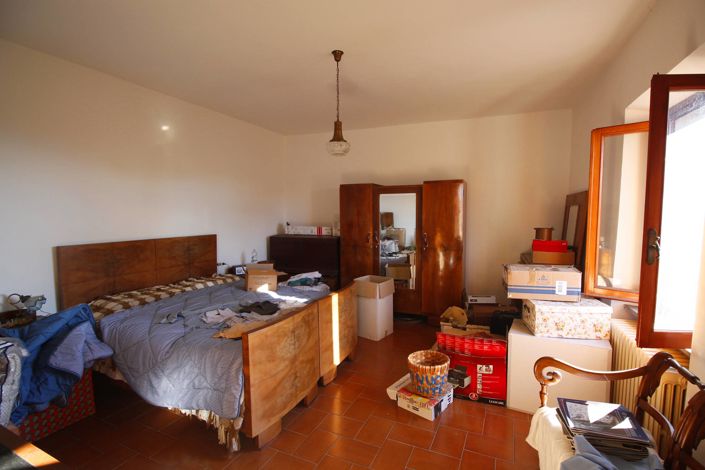 Image No.11-5 Bed Property for sale