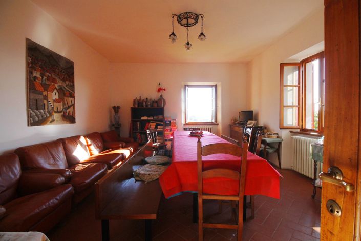 Image No.7-5 Bed Property for sale