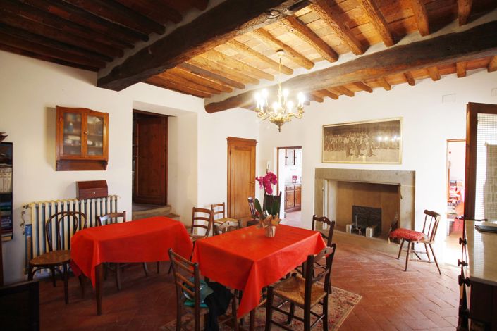 Image No.9-5 Bed Property for sale