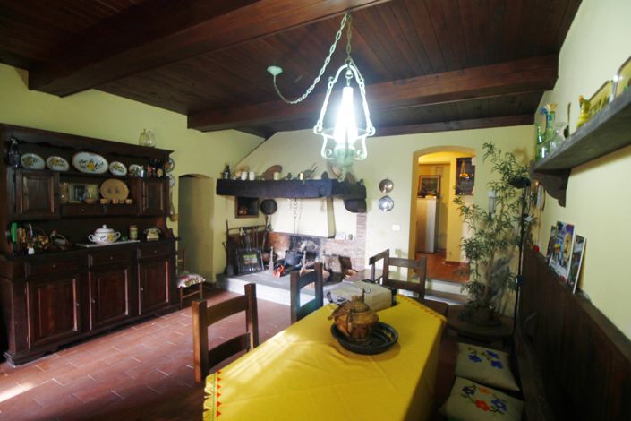 Image No.5-5 Bed Property for sale