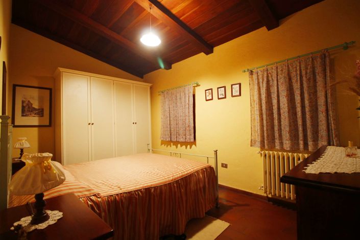 Image No.7-5 Bed Property for sale