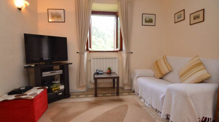 Image No.5-3 Bed Property for sale